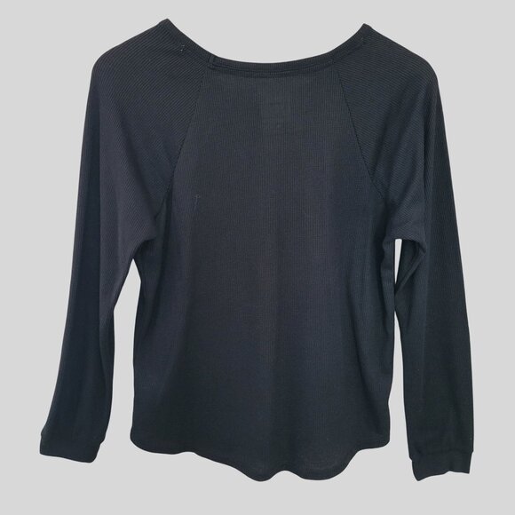 The Original Muk Luks Long Sleeve Waffle Knit Top Womens Size M Black Soft Cozy - Picture 2 of 5